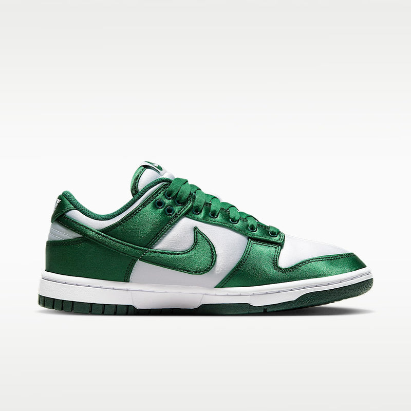 Nike Dunk Low Essential Satin Green - view 37