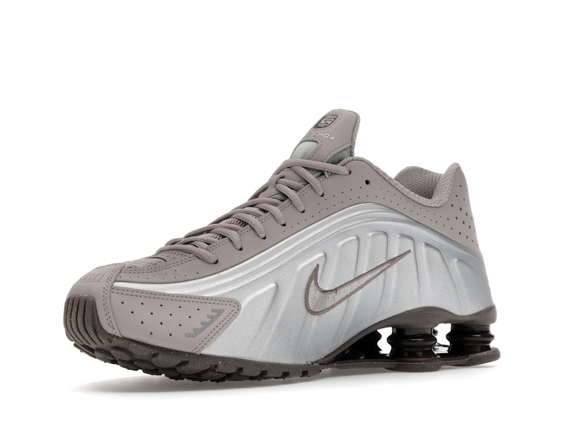 Nike Shox R4 Cave Stone - view 15