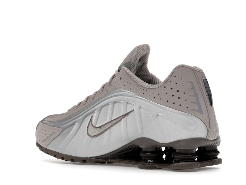 Nike Shox R4 Cave Stone - view 23