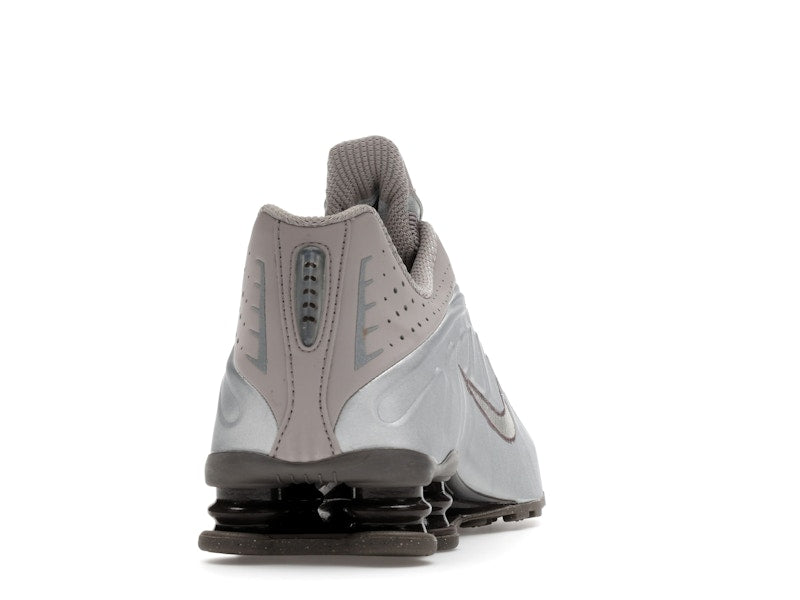 Nike Shox R4 Cave Stone - view 29