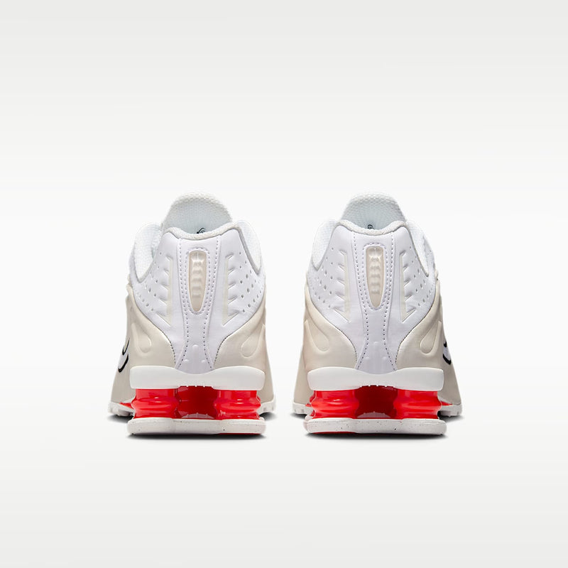 Nike Shox R4 White Phantom Picante Red (Women's) - vue 39