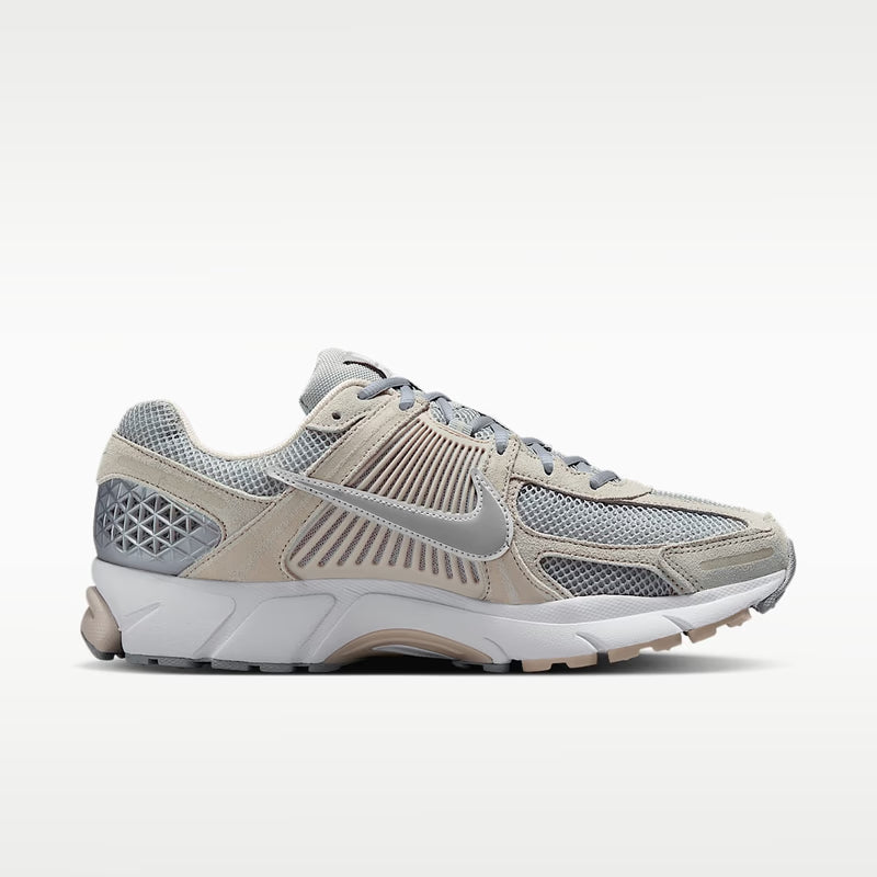 Nike Zoom Vomero 5 Light Orewood Brown Light Smoke Grey - vue 39